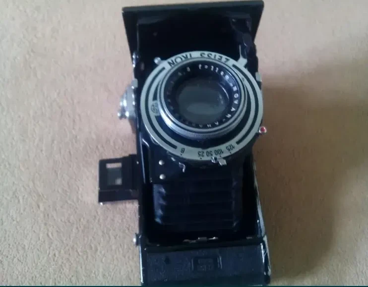 Фотоаппарат Zeiss Ikon 4