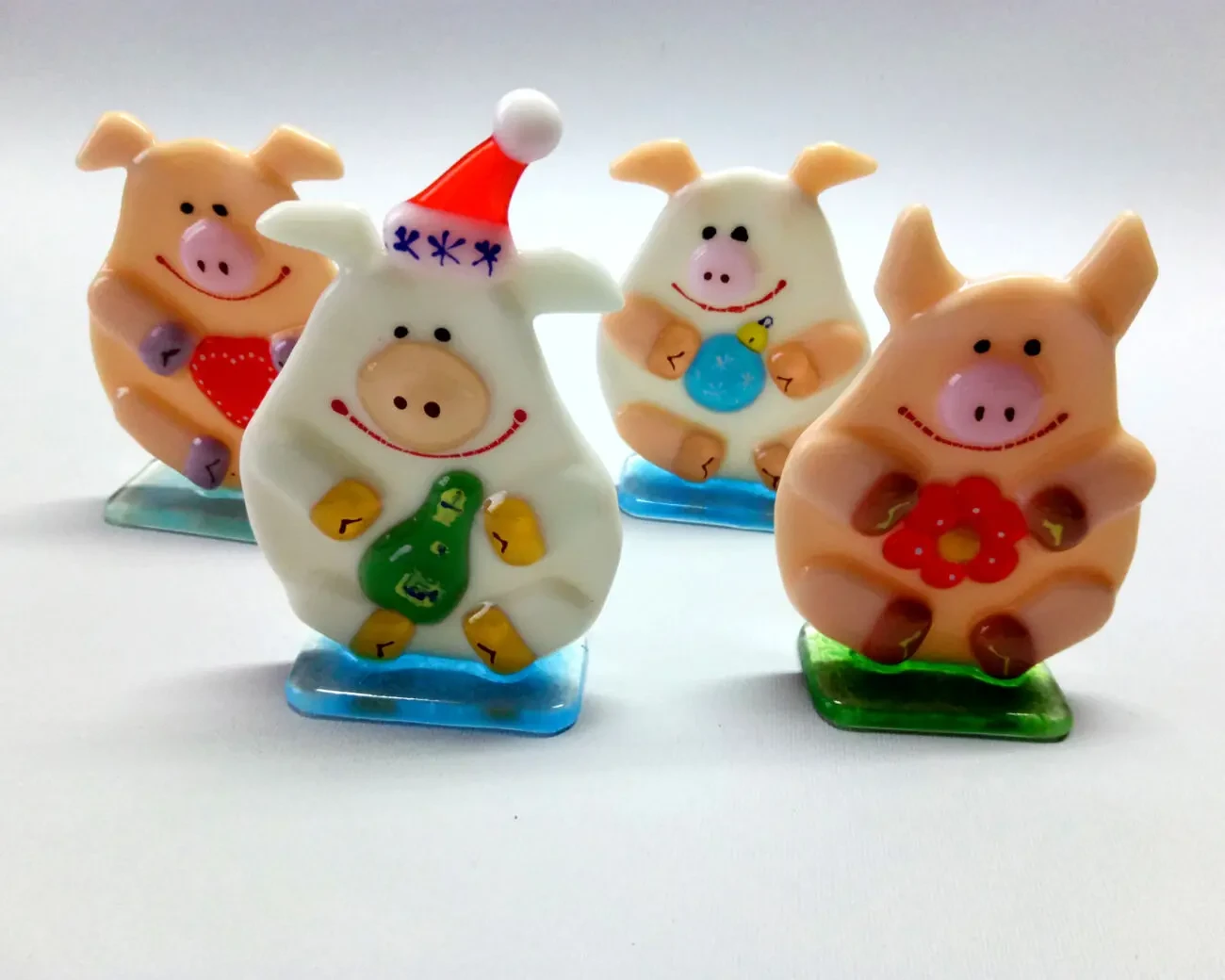 Новогодние подарки из цветного стекла 6