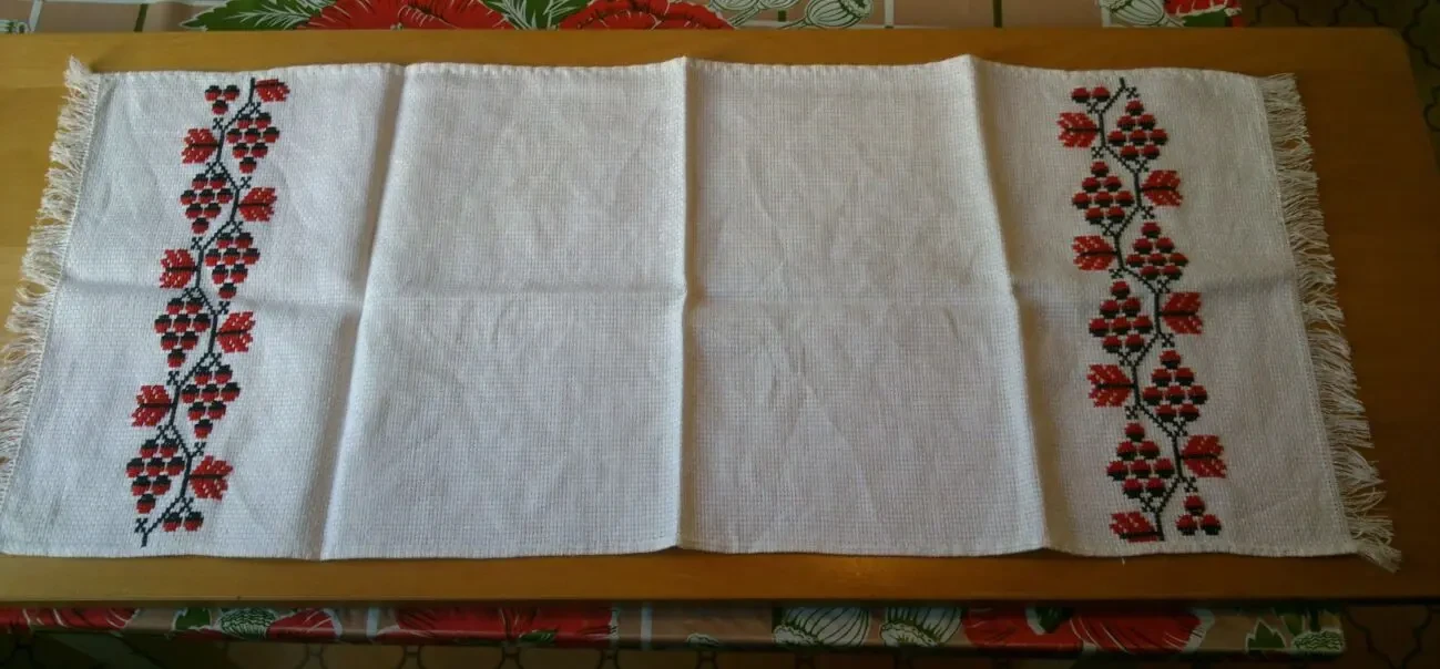 Полотенце лен с ручной вышивкой