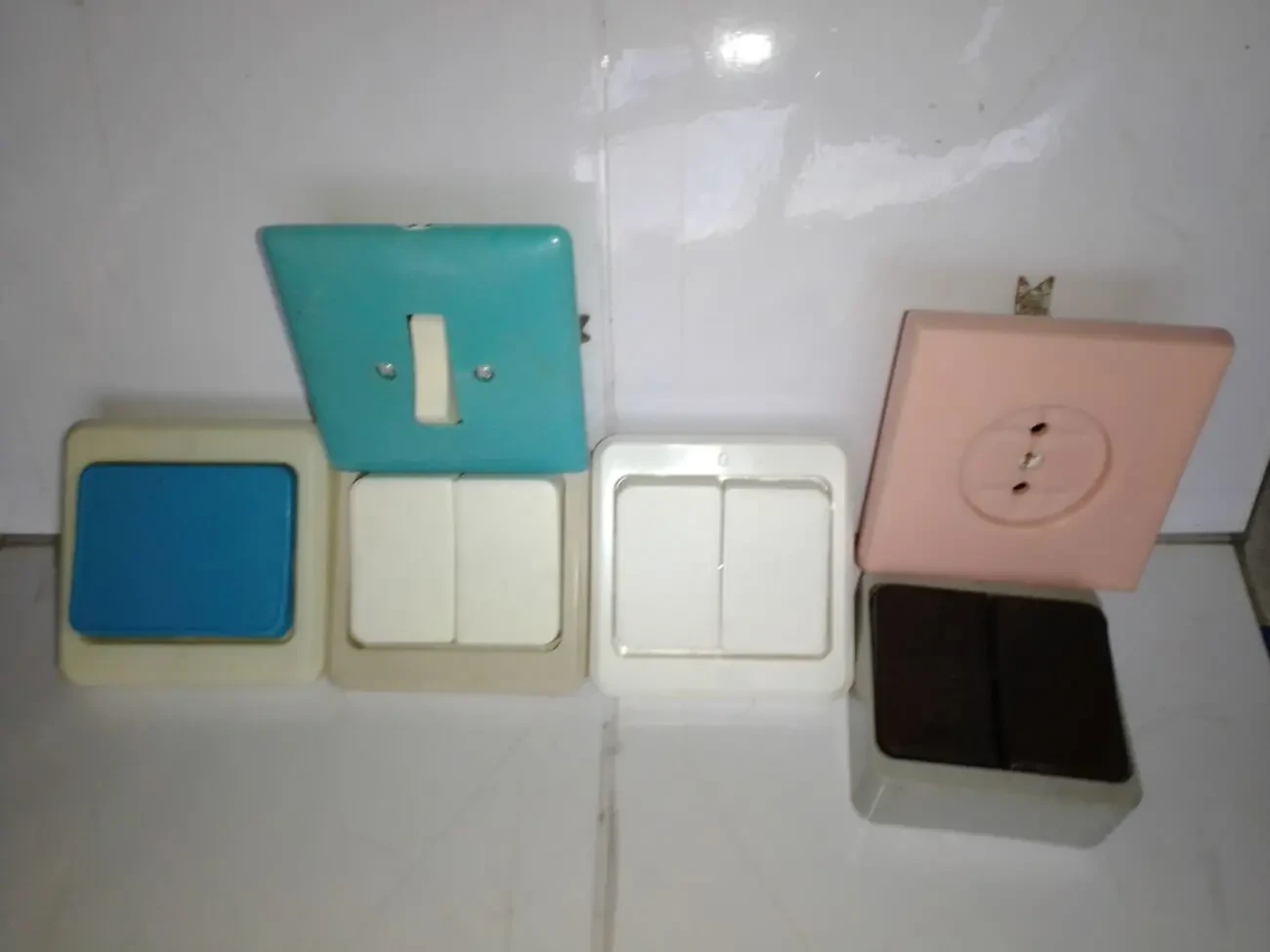 Выключатели, розетки, счётчики