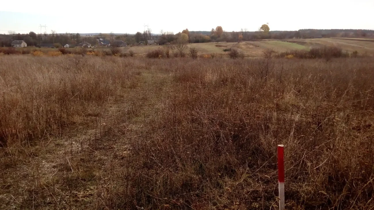 Земельна ділянка 10