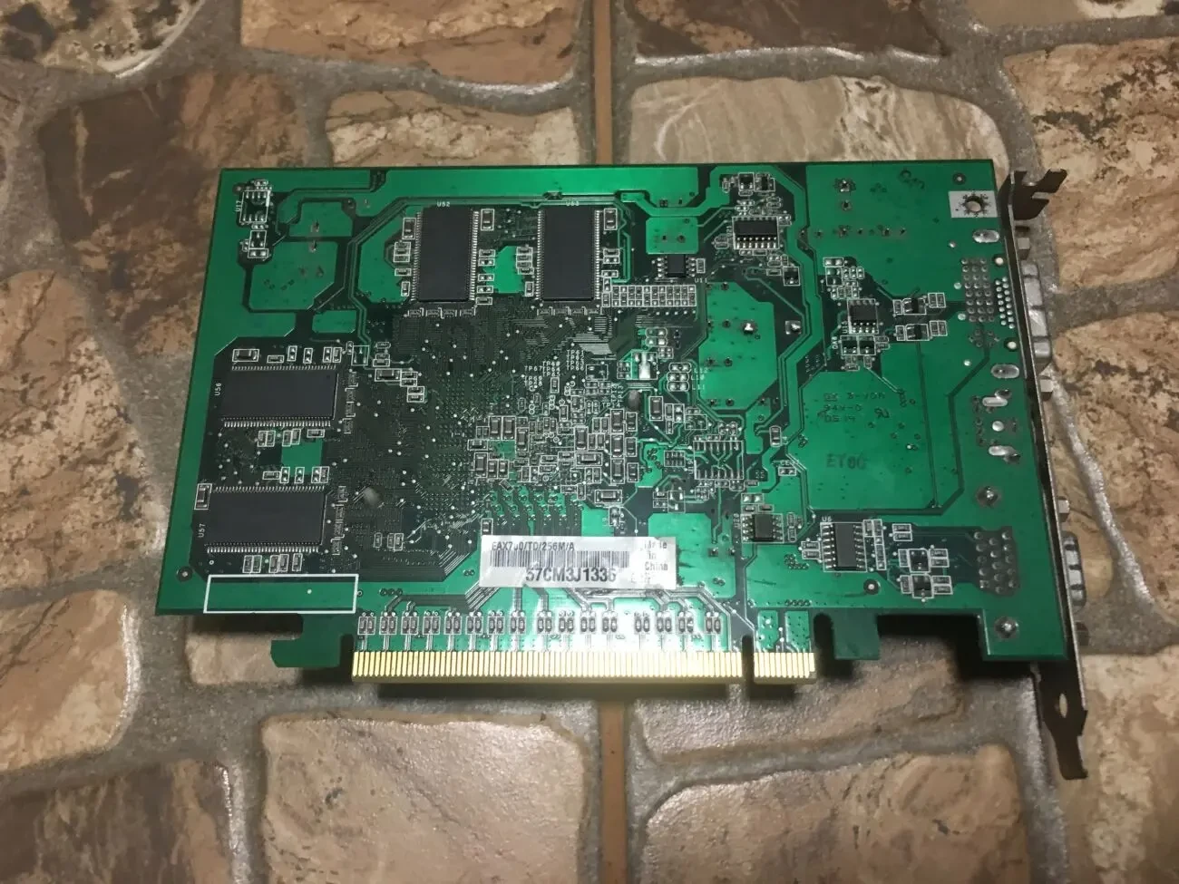 ASUS Radeon X700 128bit, DVI, TV-out, PCI-E (EAX700-X/TD/128M) 2