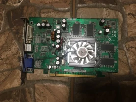 ASUS Radeon X700 128bit, DVI, TV-out, PCI-E (EAX700-X/TD/128M)