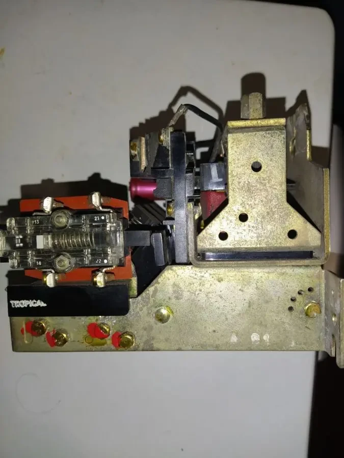 контактор 3 П 80А контактор КВТн-80\1,14- 1,6 вакуумний 80А 5