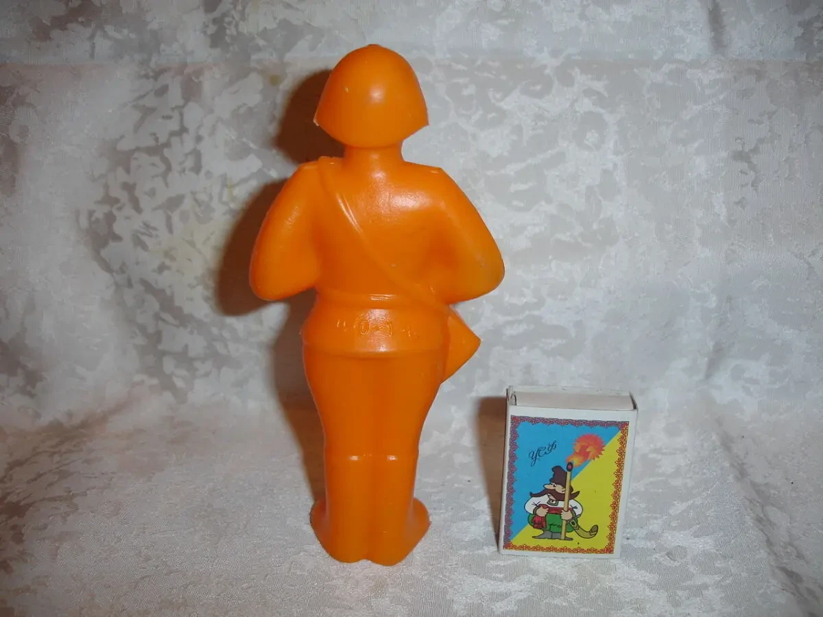 Игрушка/іграшка дутиш СОЛДАТ висотою 15 см; раритет срср 3