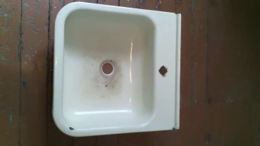 Мойка  эмалированная.