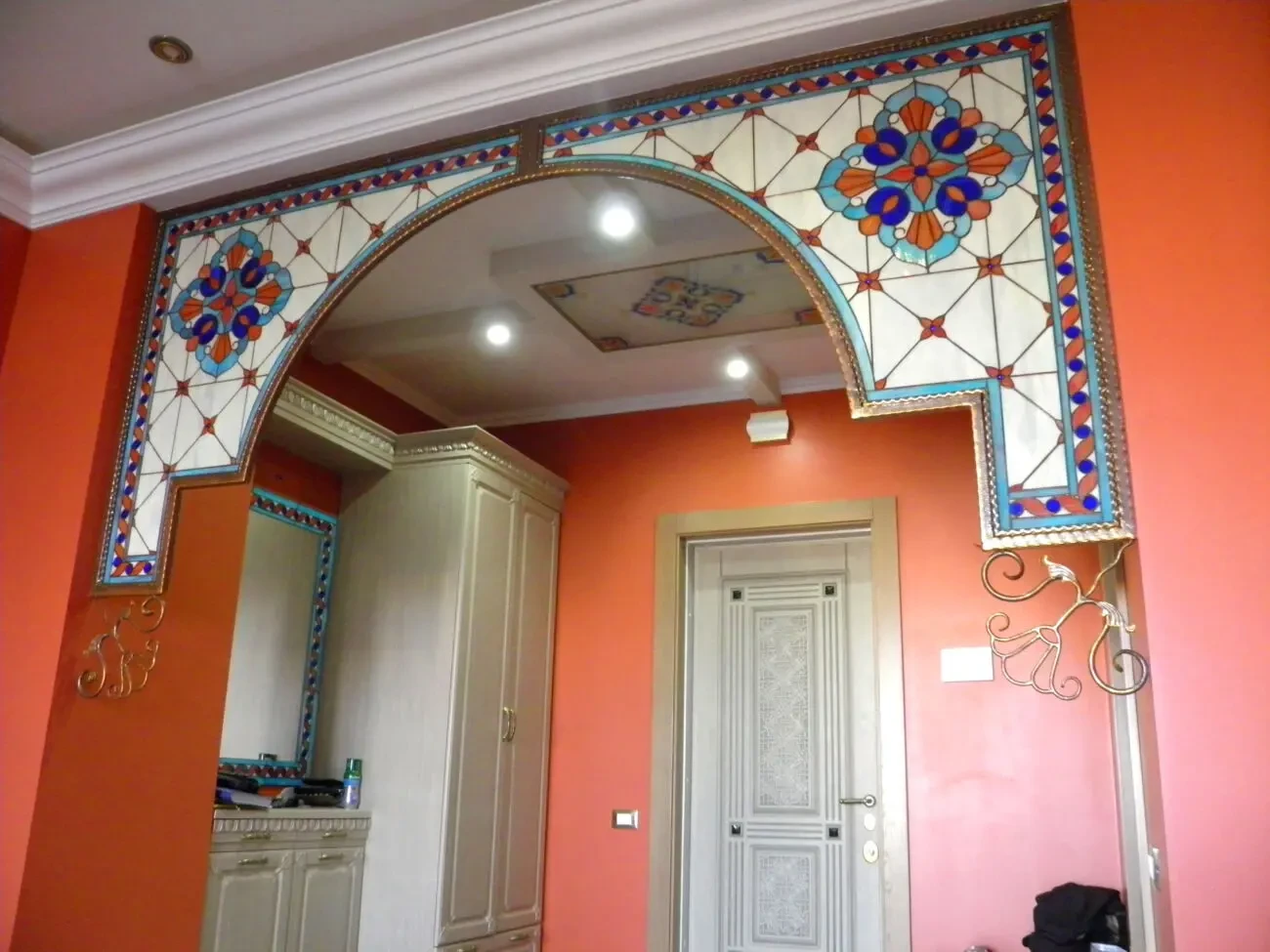 Витражи Тиффани в окна, двери, перегородки. 6