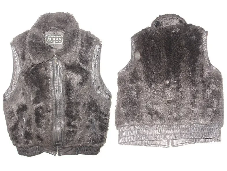 БЕЗРУКАВКА/жилет/жилетка 44р., чорна, штучне хутро,замочок; для дівчат