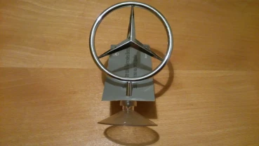 Значок Mercedes для коллекции