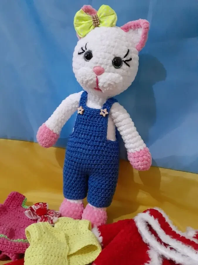 Кошечка Милана с набором одежды. 5