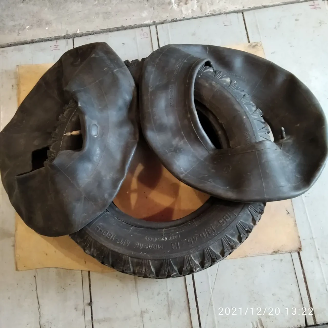 Продам шину на авто 6.45*13 с 2-мя камерами-зима 6