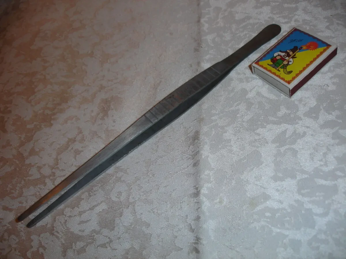 ПИНЦЕТ/пінцет металевий довгий (25 см), з насічками; раритет; НОВИЙ 4