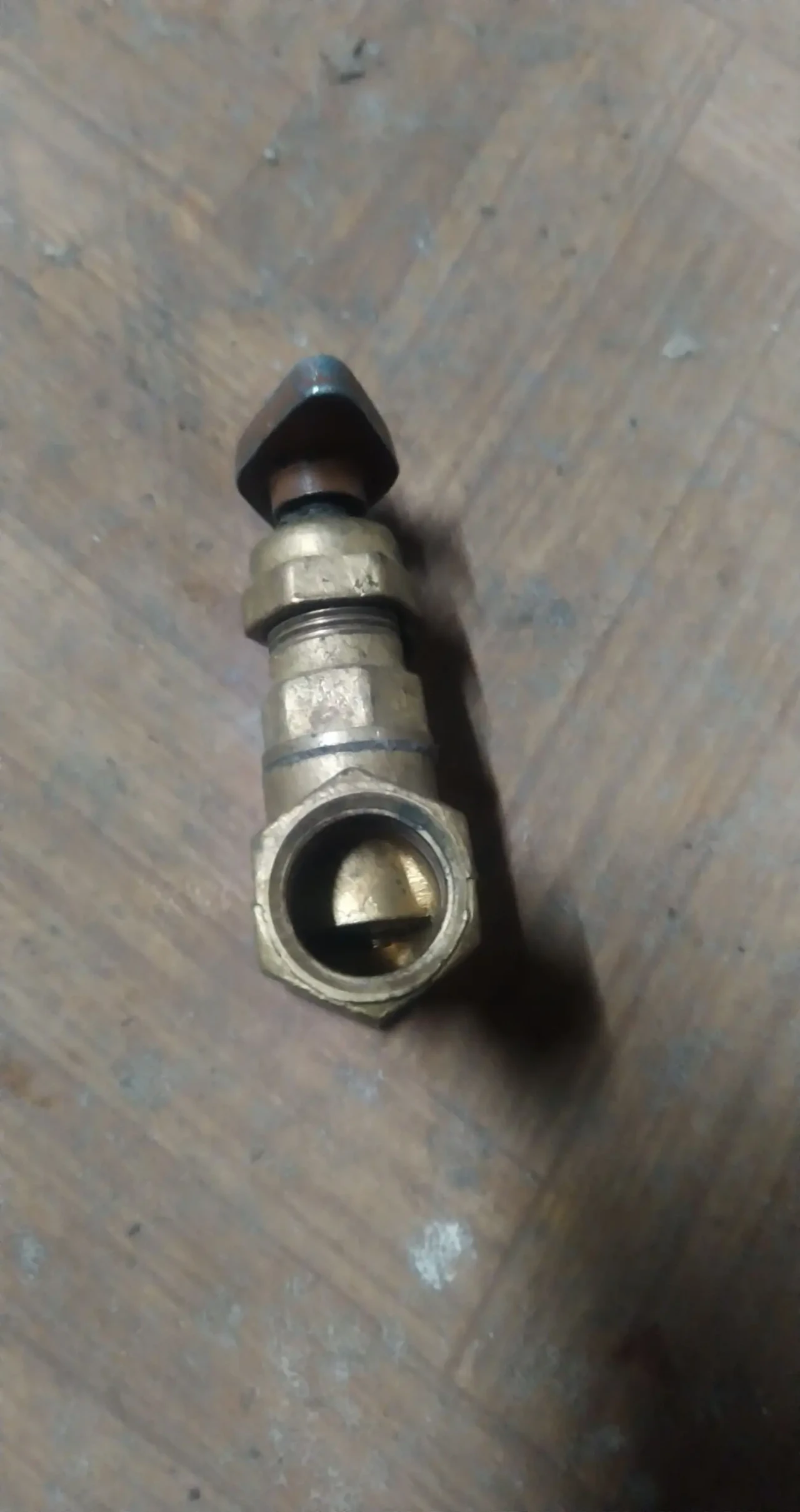 Вентилі, крани водопровідні 3