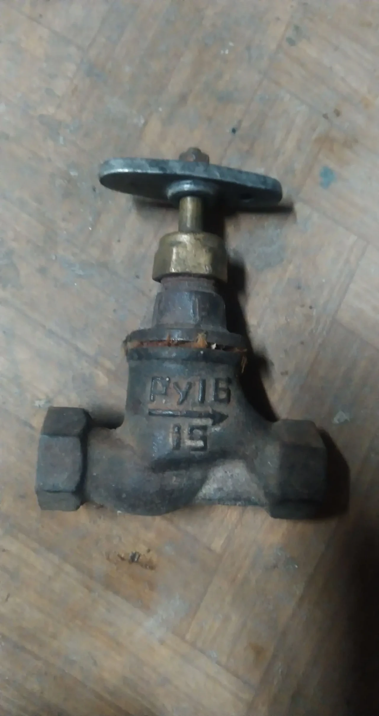 Вентилі, крани водопровідні 8