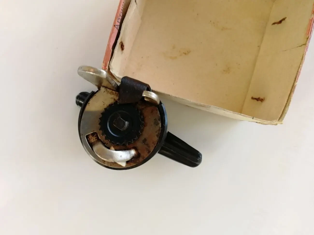 Консервовскрыватель роликовый. 3