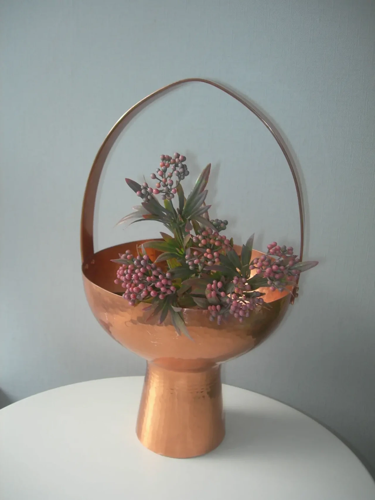 Ваза, большая, толстая медь, 1.5 кг, Германия, с клеймом 8