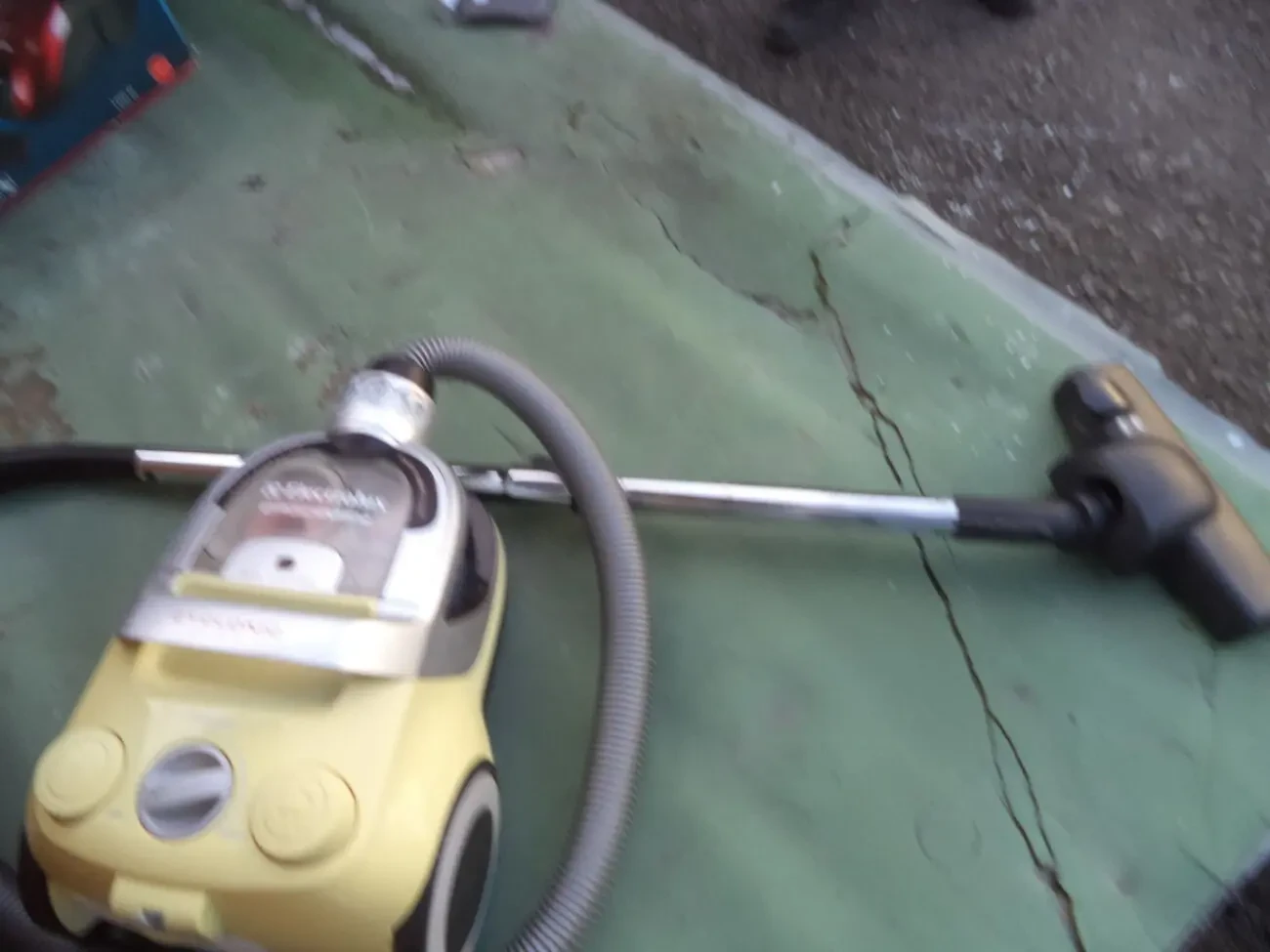 Пылесос Electrolux 1800 W HEPA фильтр 4