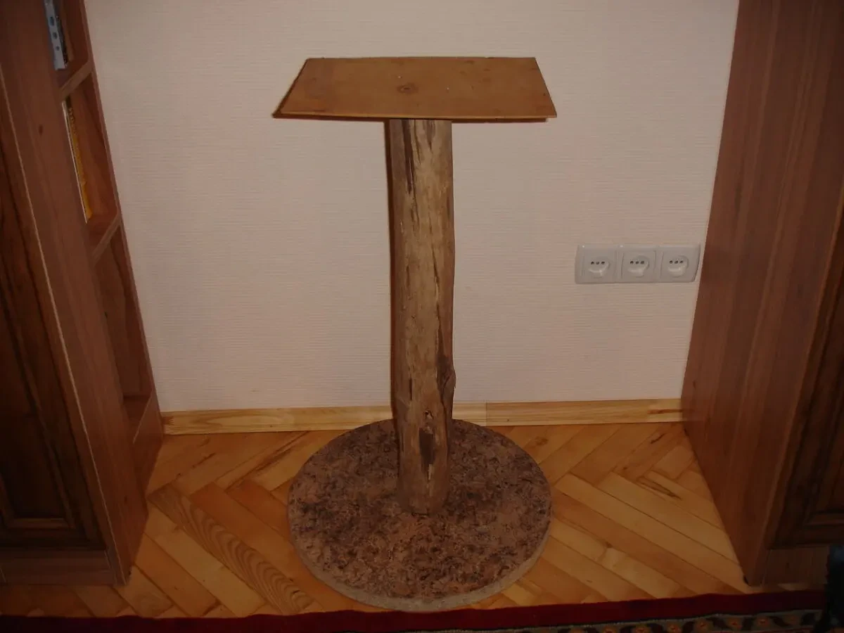 КОГТЕТОЧКА/кігтеточка/драпка для більшого кота; НОВА; дерево