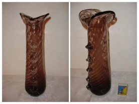 ВАЗА з кольорового скла висотою 43 см; стійка; раритет