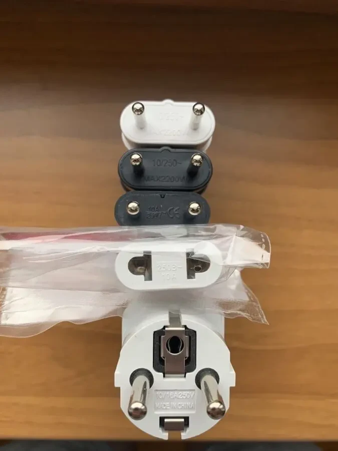 Переходник/Адаптер с американской вилки на евророзетку. 3