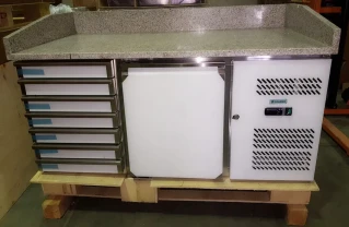 Стол для пиццы с гранитной столешницей 1500*800, кассетами и дверю