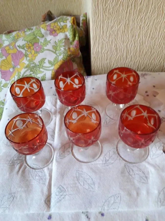 Продам фужеры, бокалы красного цвета 2