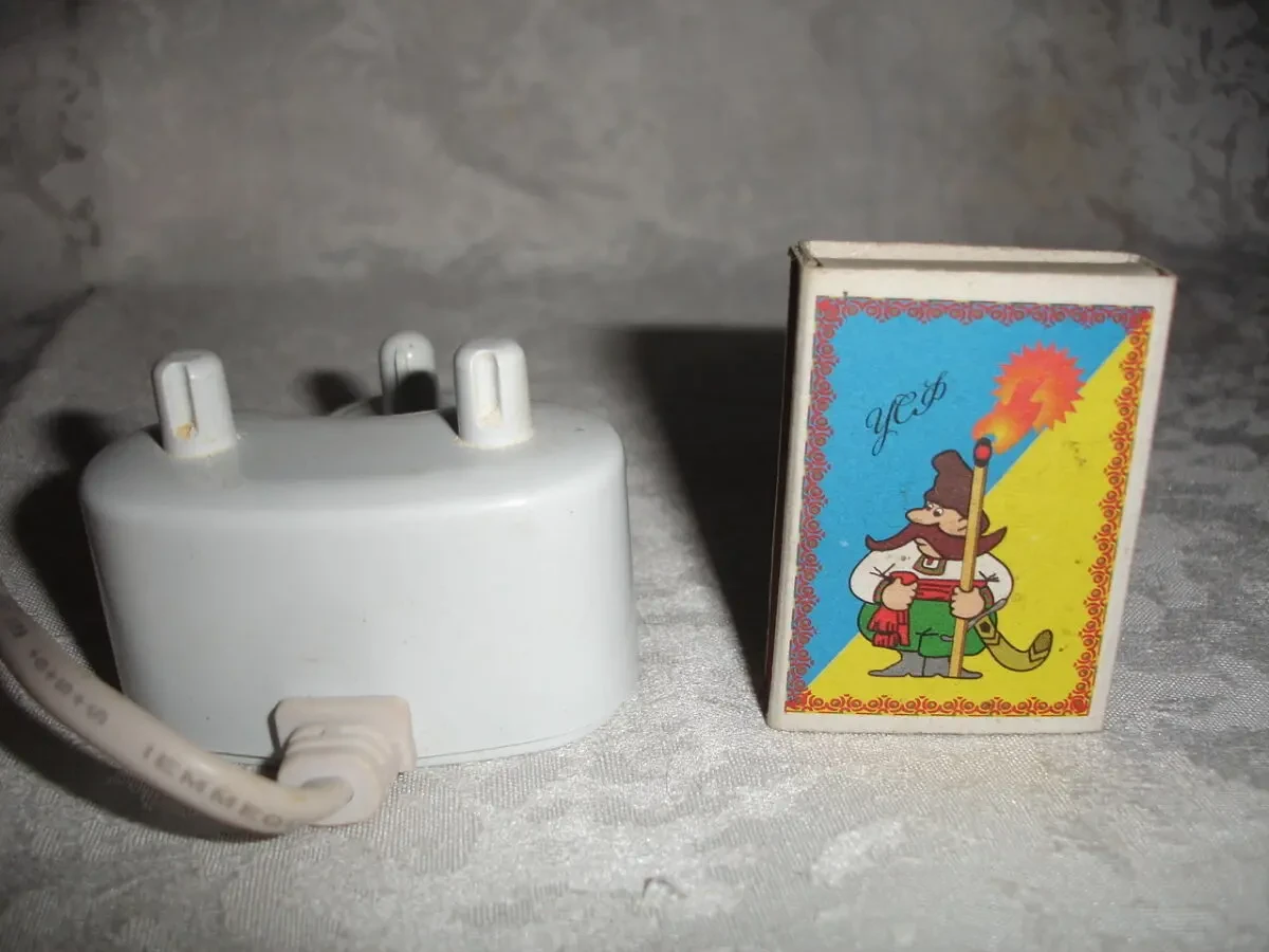 Устройство/пристрій зарядний (ЗАРЯДКА) до електрощітки Philips НХ1610 4