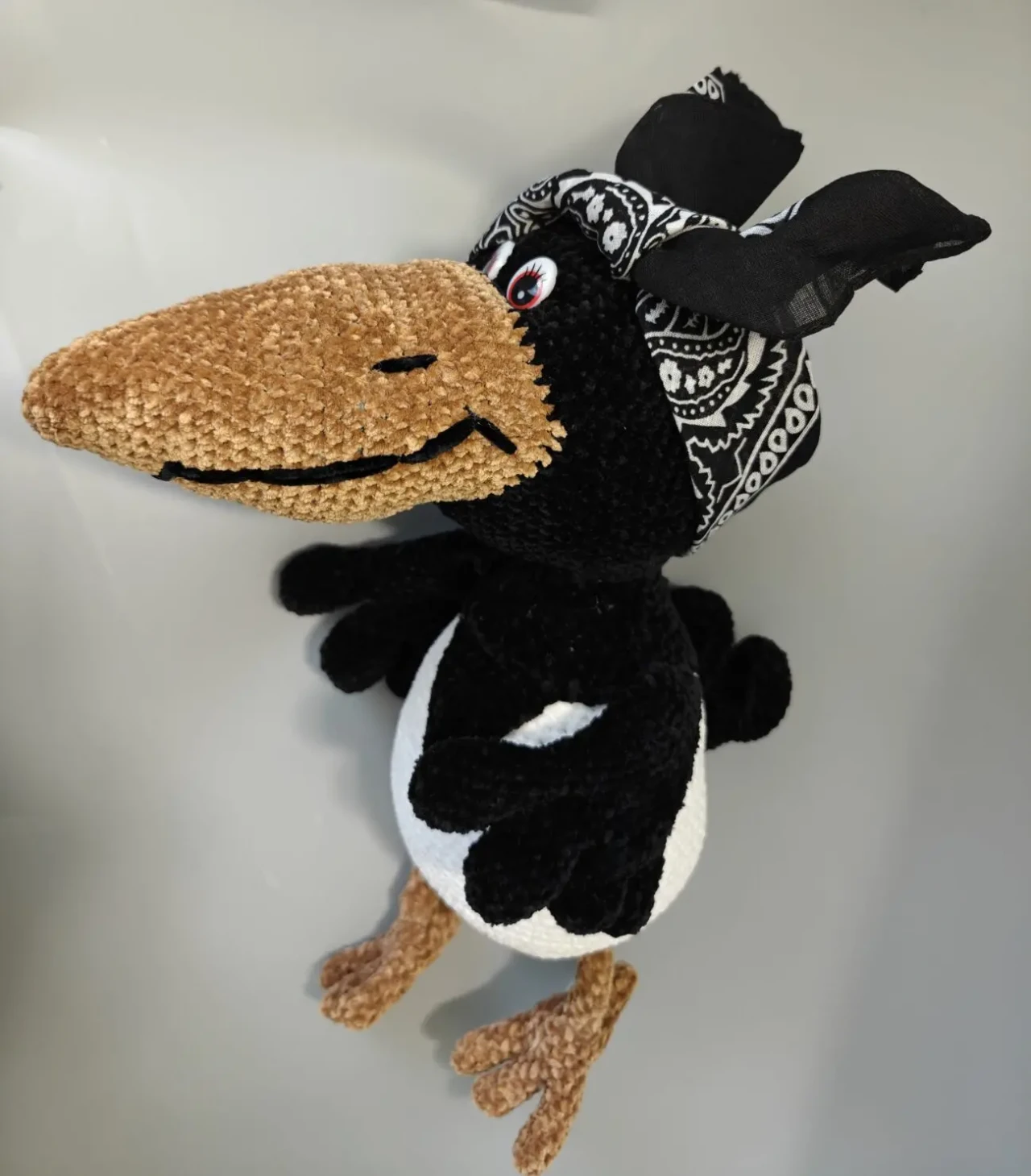 іграшка вязана чорна  ворона модниця або кавалер ручна робота 7