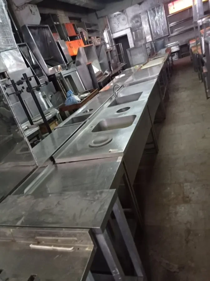 Меблі з нержавіючої сталі 2