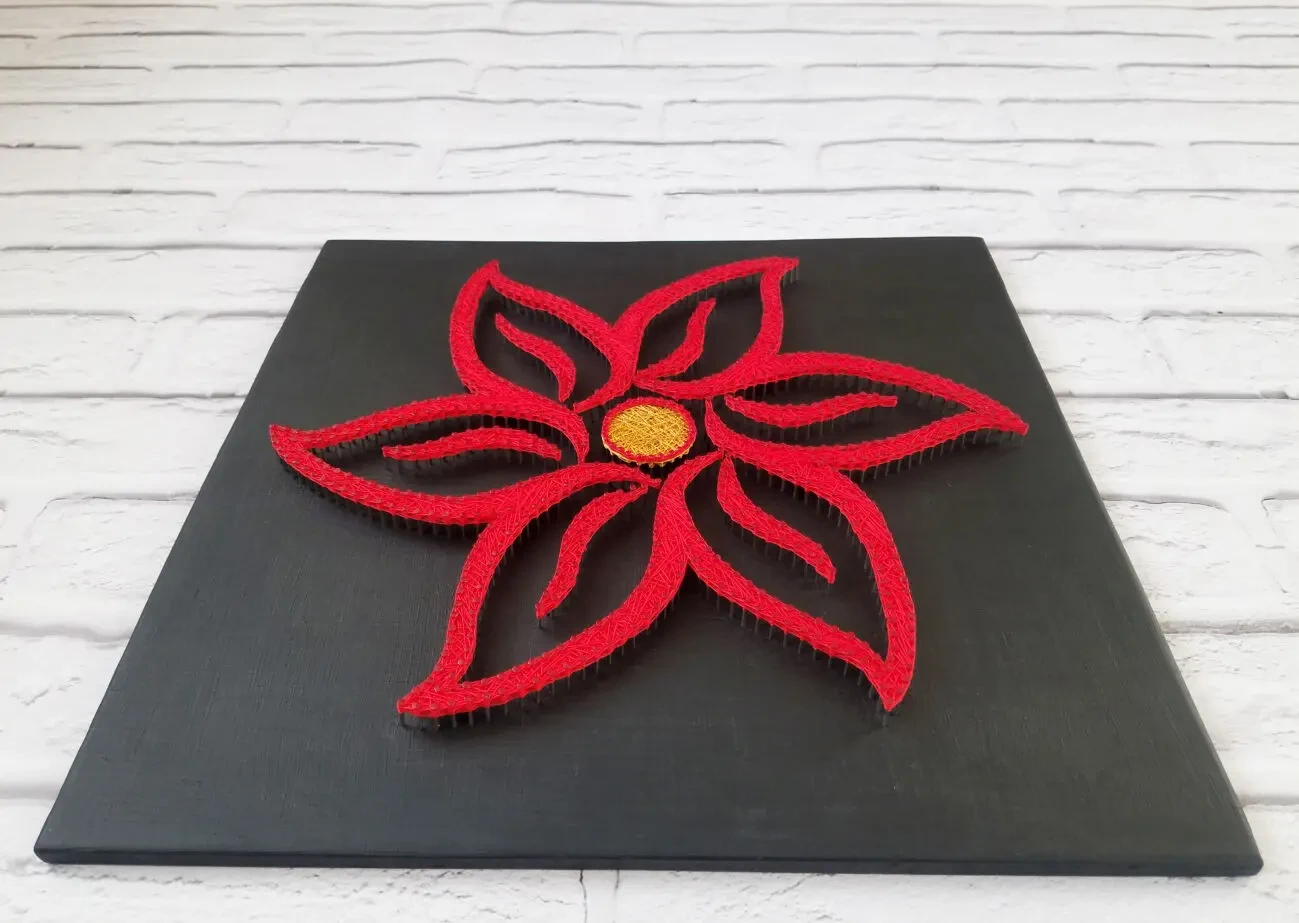 Картина Красный цветок, стринг арт, картина нитками, панно изонить 2