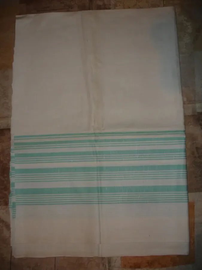 ОТРЕЗ ТКАНИ/відріз білизн. тканини білої в зелену смужку;150 х 212 см 2