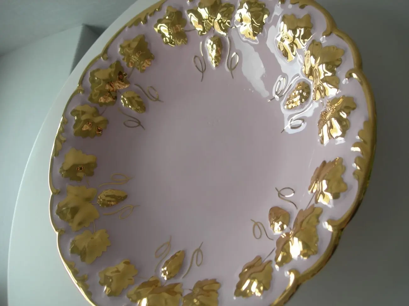 Блюдо, тарелка, с виноградом, розовый фарфор, Чехия, новая 3