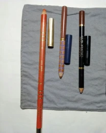 Карандаш для губ алый, красный, малиновый, охра, фиолетовый