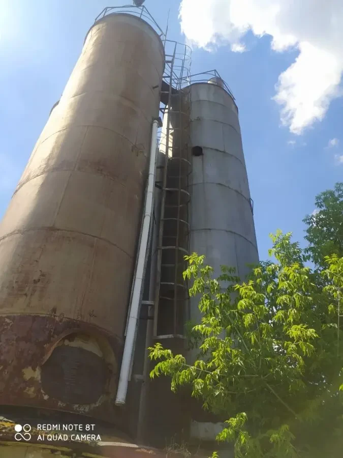 Продам Силос Емкость Резервуар 52 и 54 М3 С Опорами 3