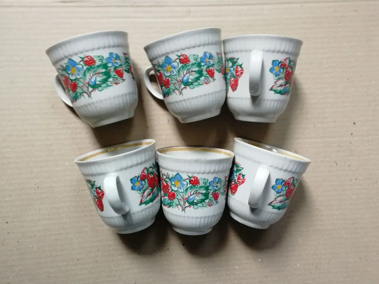 Кружки фаянсові з малюнком 6 штук 2
