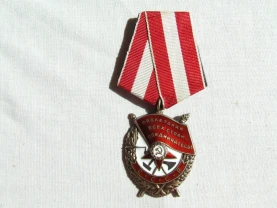 Фалеристика Значок  БКЗ № 411 184 в отличном состоянии в ро