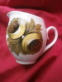 Полтавский фарфоровый завод молочник- сливочник