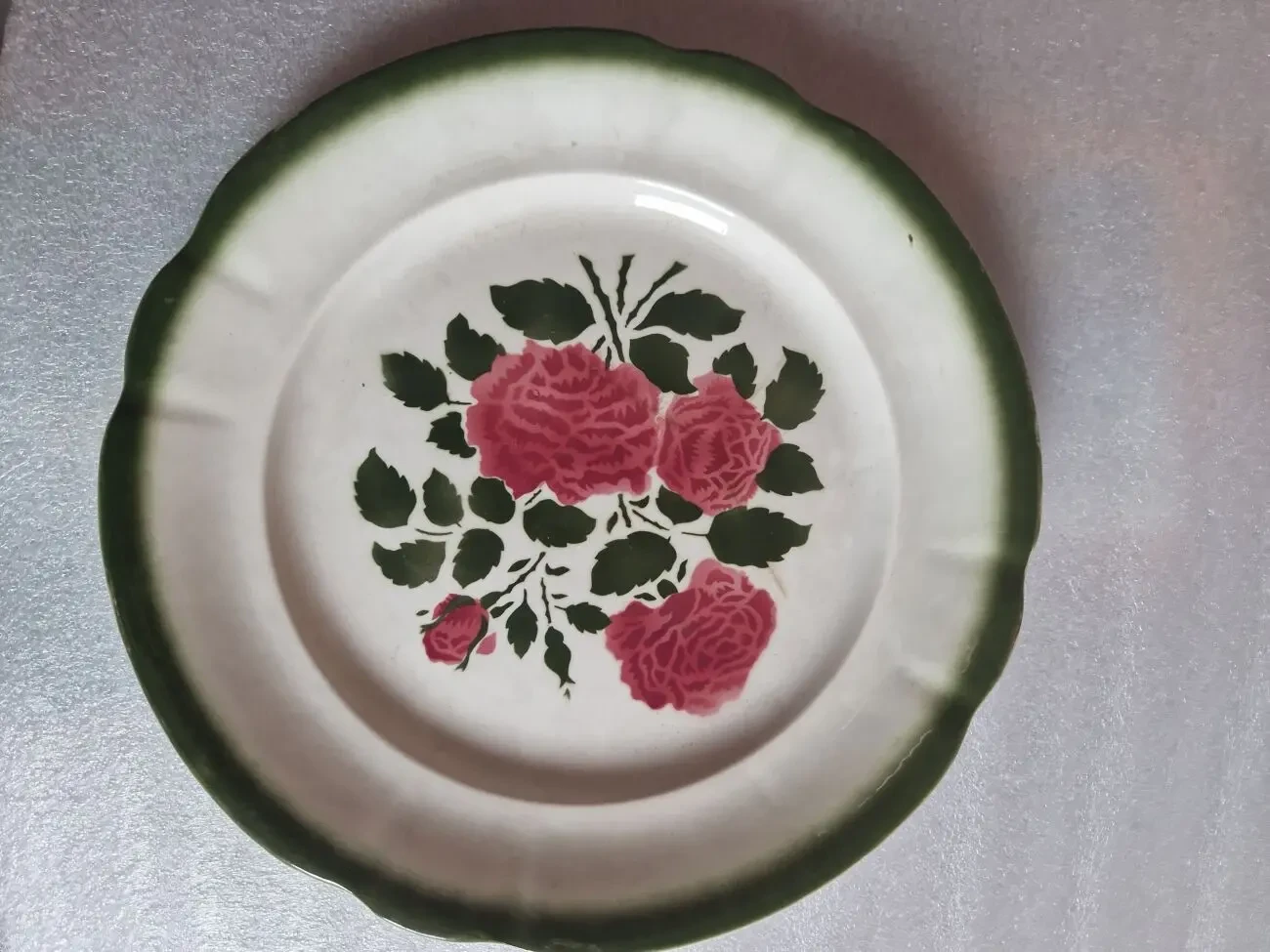 Блюдо для фруктів та десертів, кругле