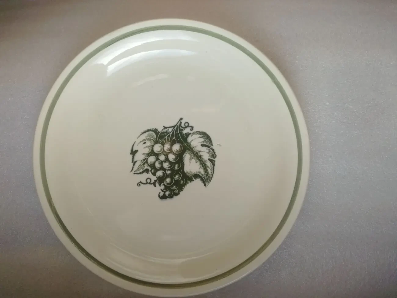 Блюдо для фруктів та десертів, кругле 2