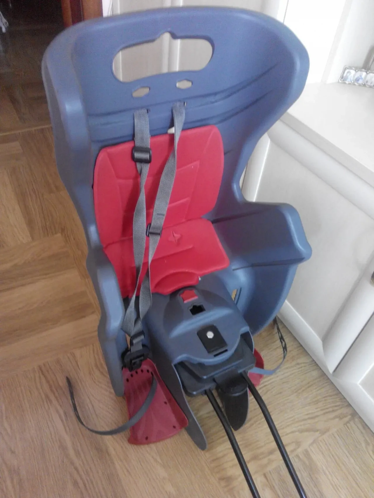 Детское велокресло Bellelli Little Duck Standard.