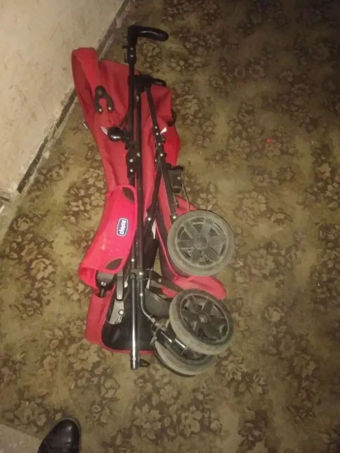 Коляска прогулочная Chicco от одного владельца 5