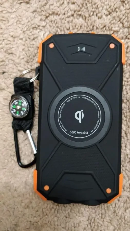 Беспроводная солнечная зарядка 10,000 мА-ч с двойным фонарем 6