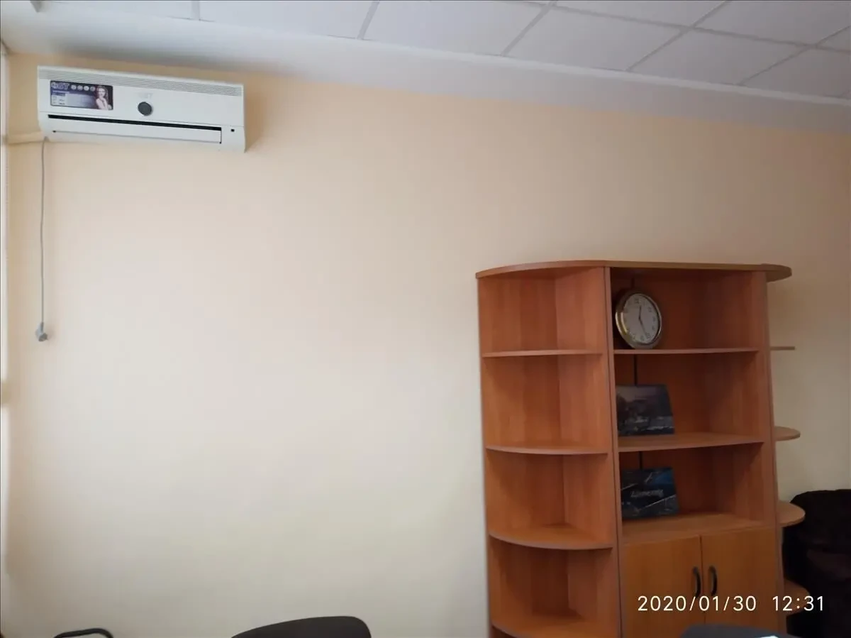 Сдам в аренду офис оригинальной планировки 4