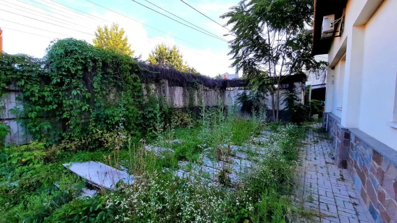Продам 2 элитных дома в центре города 3