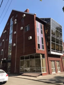 Продам отдельно стоящее помещение 1270 м2 в центре