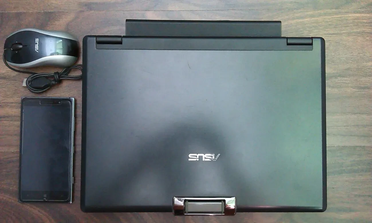 Ноутбук Asus F9E Intel Core 2 Duo 2,20GHz 4Gb 250Gb WiFi BT DVDRW 8