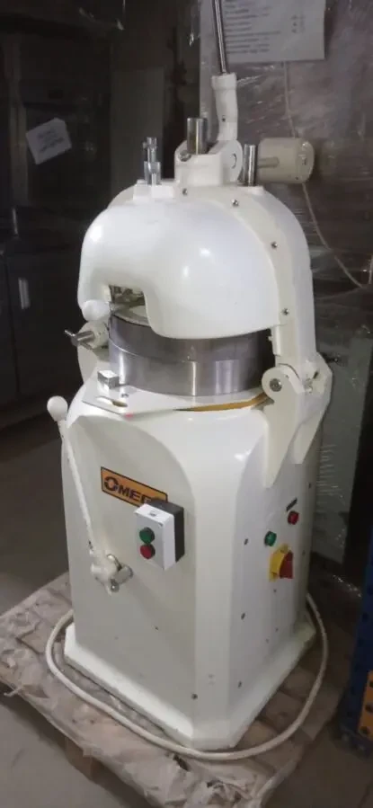 Тестоделитель - округлитель OMEGA  OMG 30 3