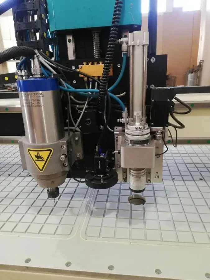 Продаю фрезерний станок з ЧПУ, робоче поле 2030х2100 мм 3