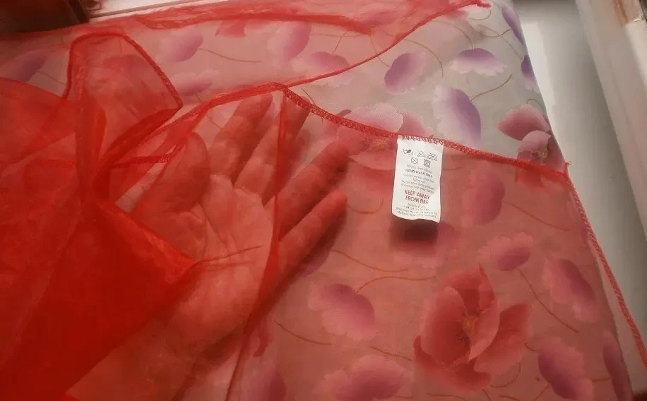 Ткань прозрачный капрон красный 2