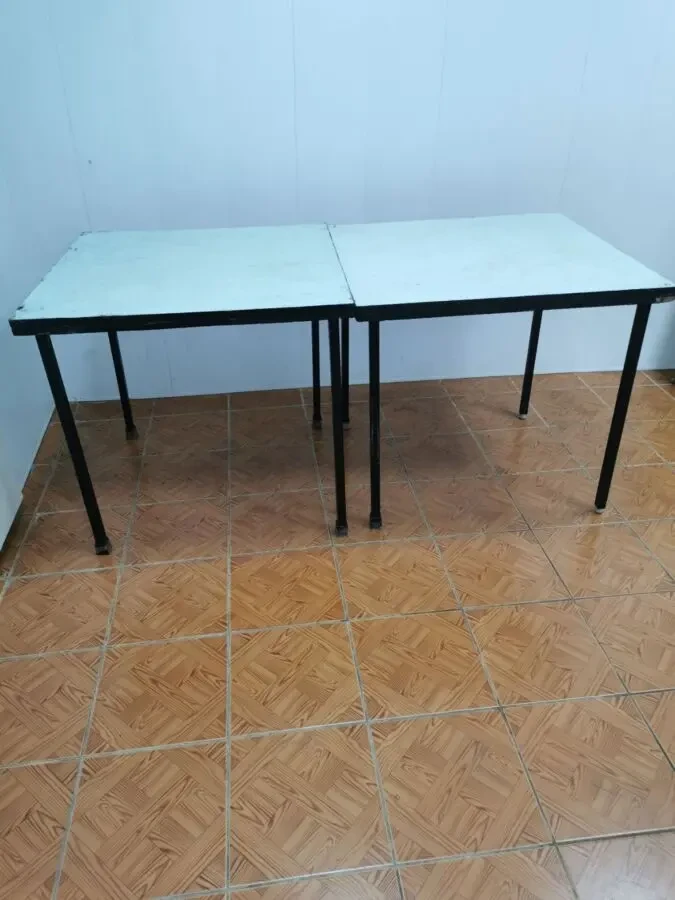 Продам столы б/у. Можно для кухни, предприятия, подсобных помещений. 2